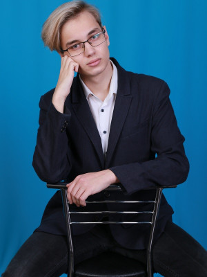 Антоненко Роман